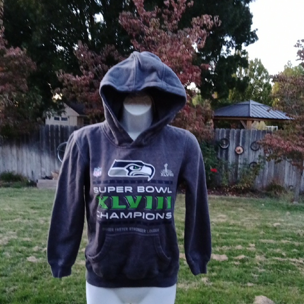 Kids Gray Super Bowl XLVIII Champions Hoodie- Outer Stuff Sz Boys S 8